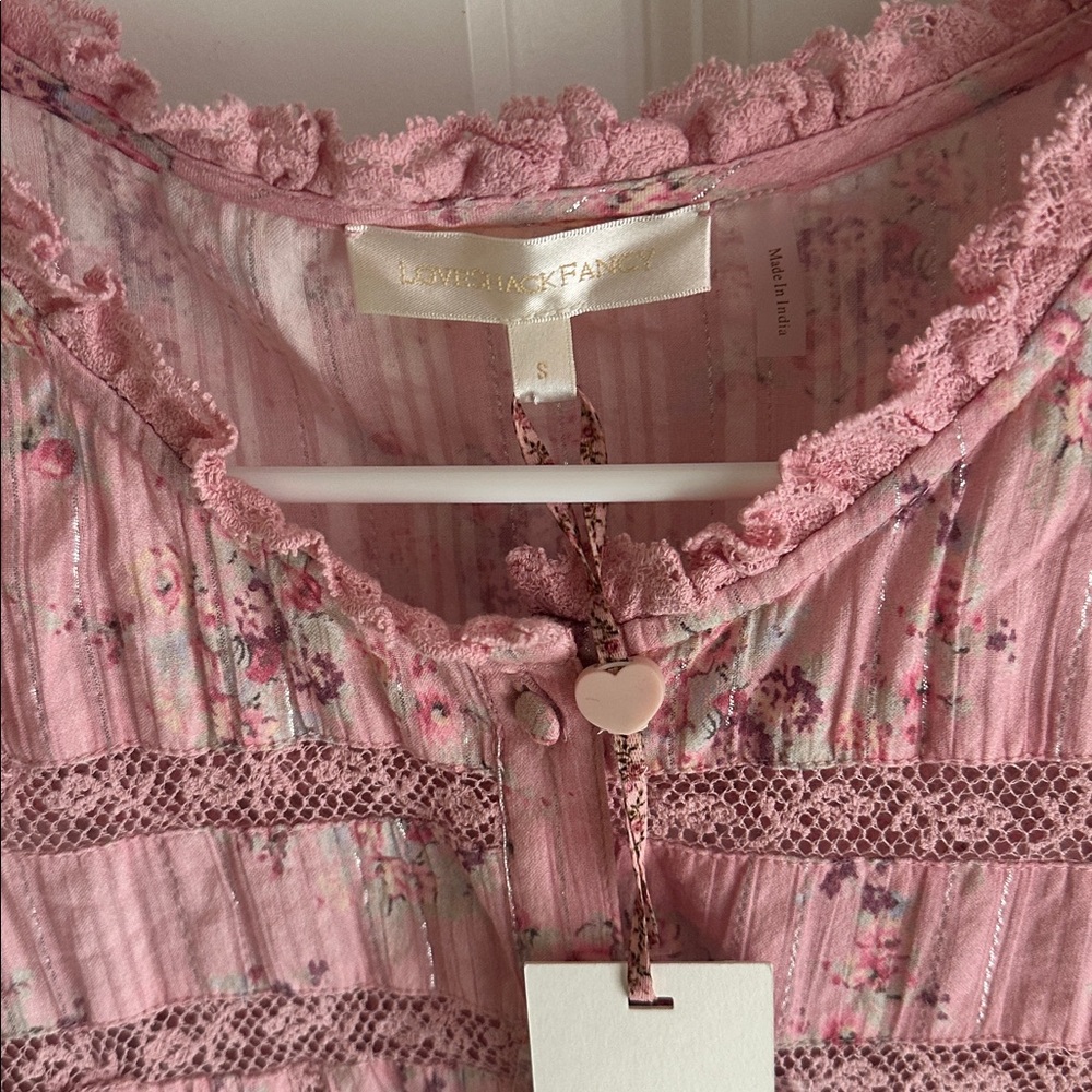 LoveShackFancy Pink Long Sleeve Dress
LoveShackFancy
Quinty Dress - Picture 14 of 14